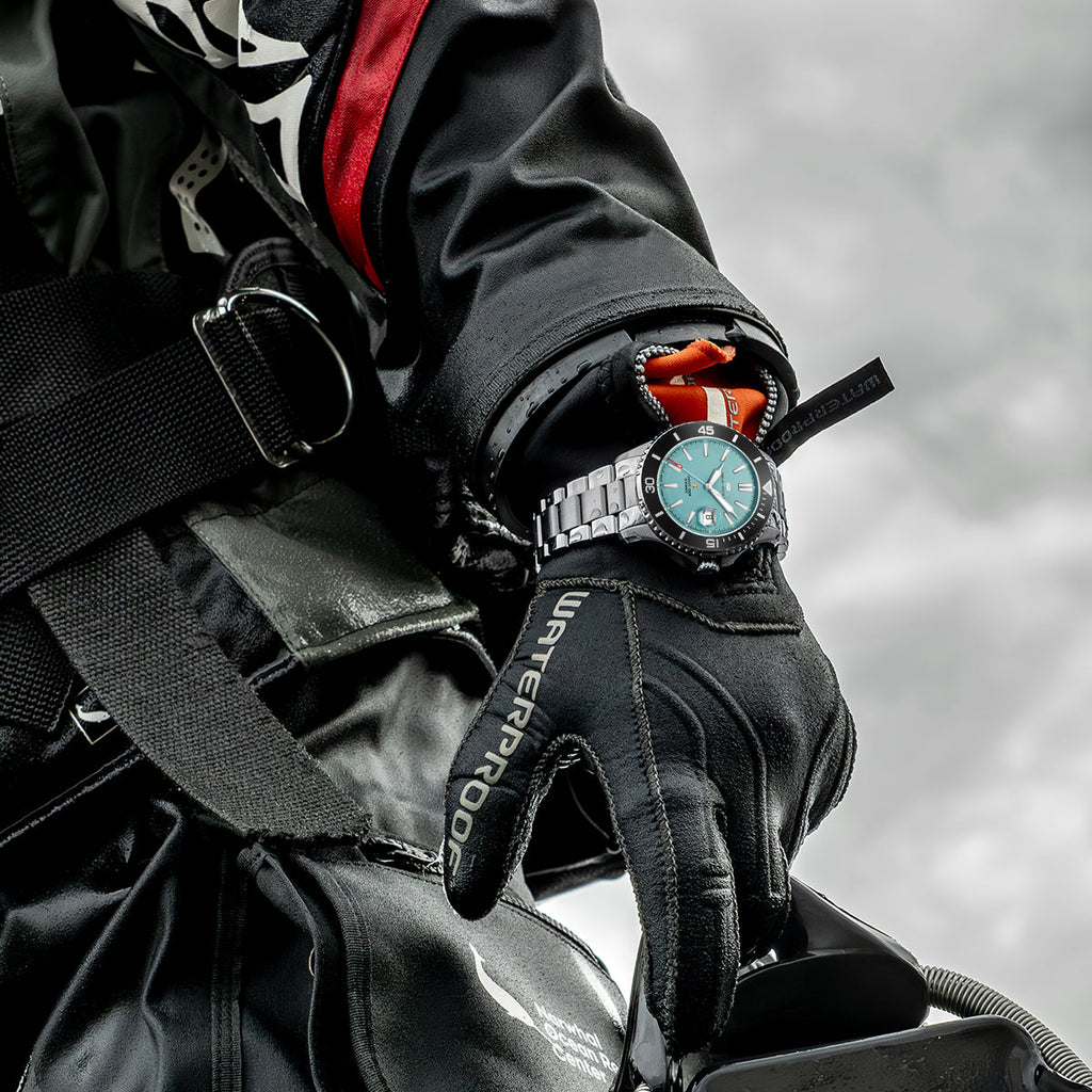 Ocean Series 200m Waterproof Matte Dial Diving Watch 44mm