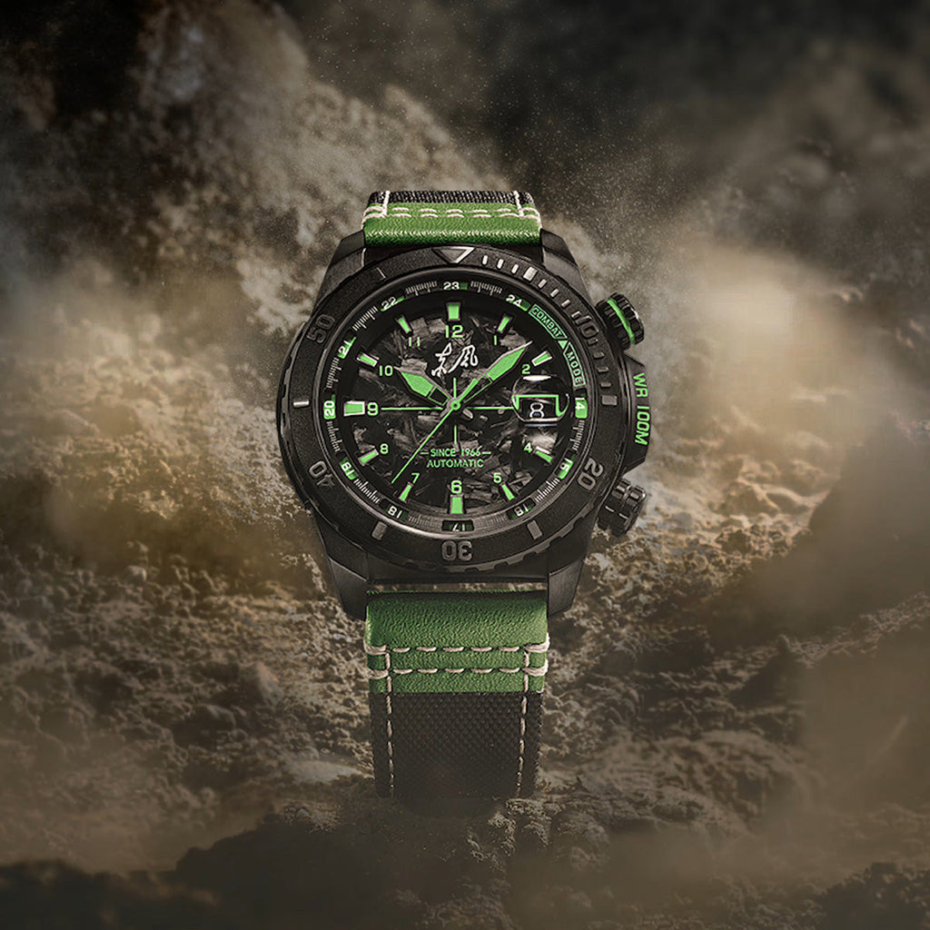 Dongfeng Series Carbon Fiber Dial Tactical Watch 44mm